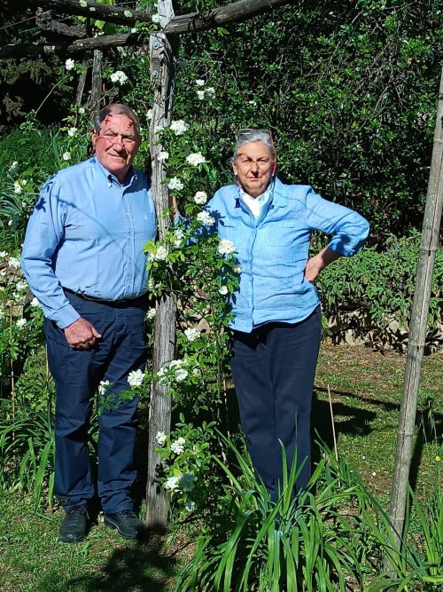 “Giardini esplosivi di primavera: un pomeriggio nel giardino Monicelli”